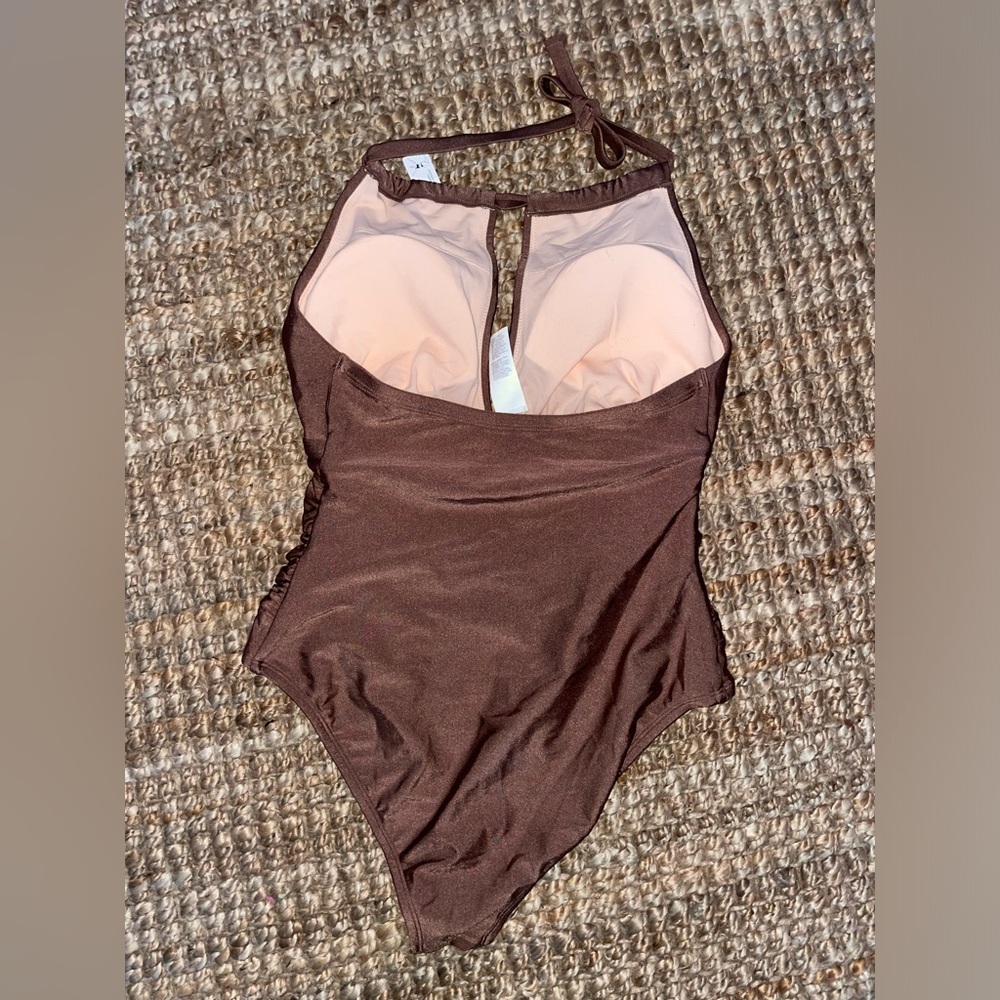 Cupshe Womens Plus Chocolate Brown Halter Top One Piece Swimsuit NWT - Picture 3 of 3